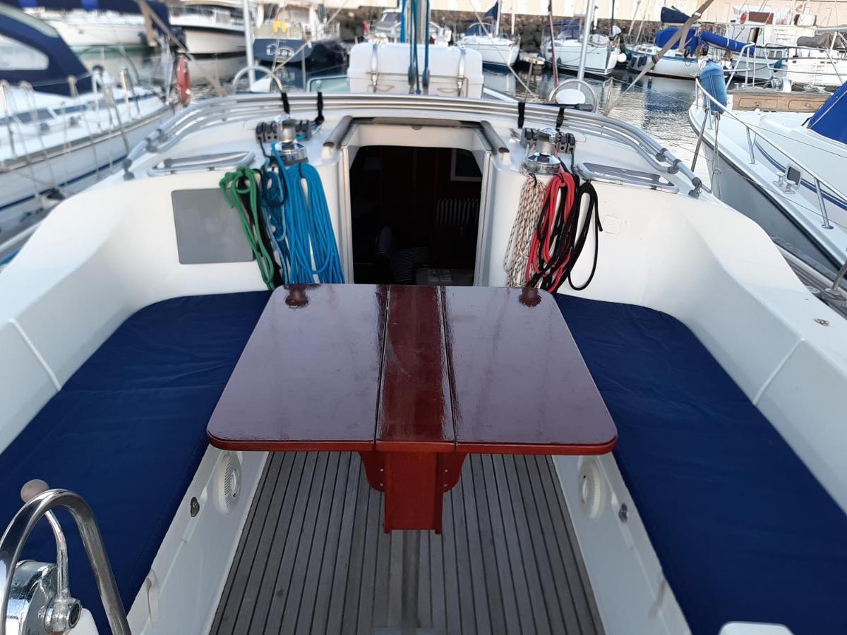 Erima Botel *